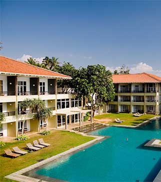 Panoramic views of the Heritance Ahungalla hotel & the pool