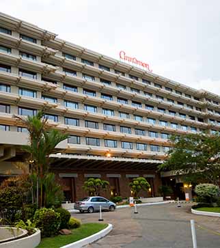 Exterior view of Cinnamon Lakeside Colombo